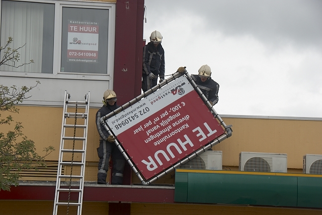 2011/116/GB 20110529 006 Assistentie politie Lorentzplein.jpg